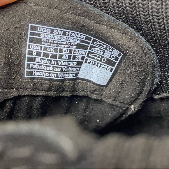 UGG Hapsburg Black Lace Up Ankle Boot 9 - Picture 11 of 15